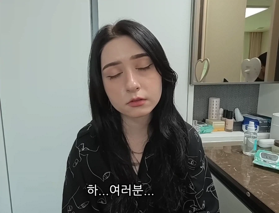 마누라 : 야. 우리엄마한테 돈쓰는게 아까워? - 이미지 2