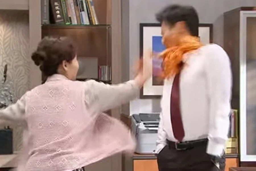 ???:애플? 삼성? 그녀석들은 모바일 현지화에서 나보다 아래다 - 이미지 3