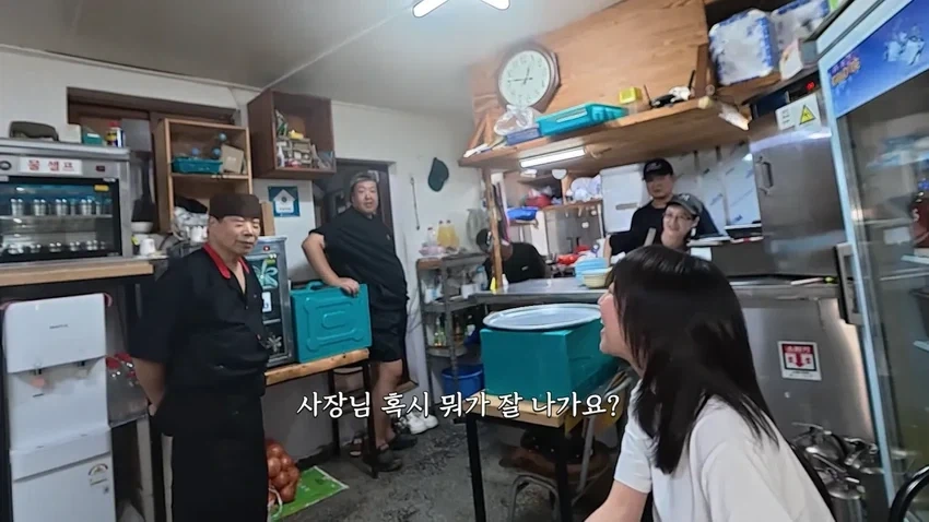 강릉 55년 중국집가서 먹방한 쯔양.jpg
