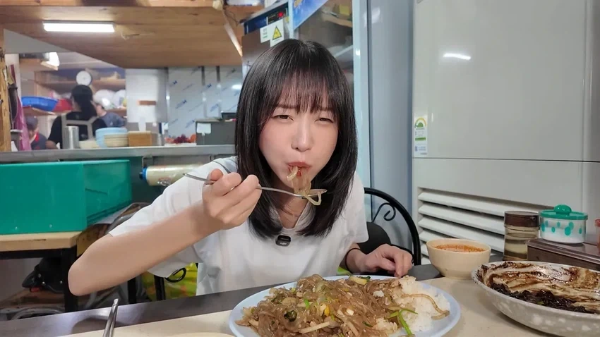 강릉 55년 중국집가서 먹방한 쯔양.jpg - 이미지 13