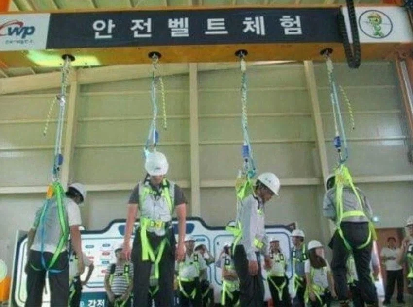 노조를 결성하는건 회사에 나쁜짓이에요 - 이미지 2