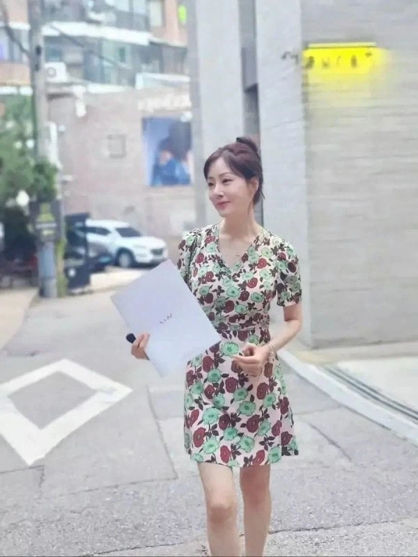 53살 누나 사귈수 있다? - 이미지 2