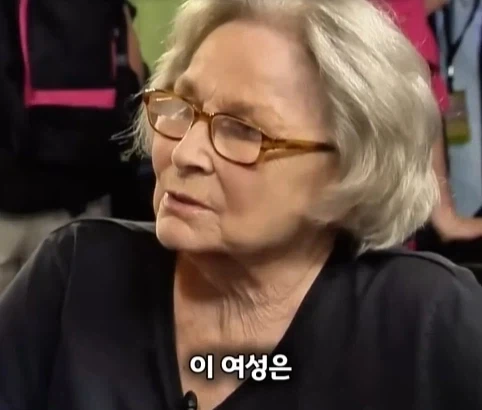 벼룩시장에서 산 조각상의 엄청난 가치.jpg