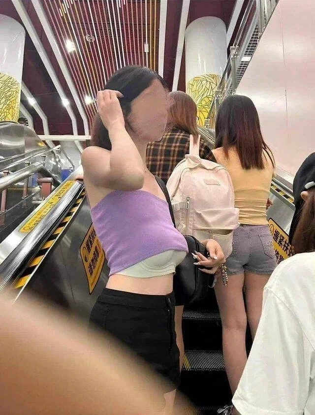 저기, 내려오셨어요.jpg