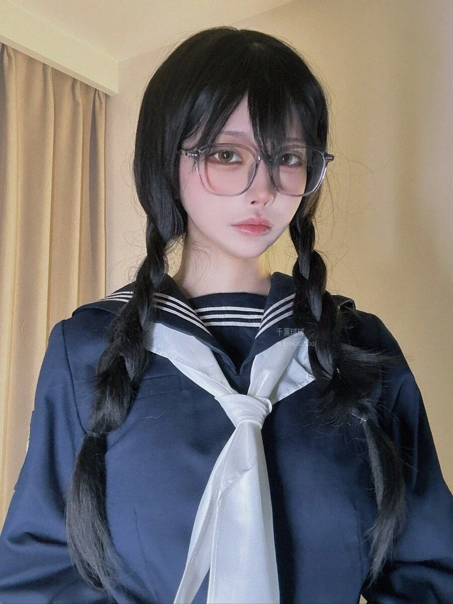 비인도적 코스프레