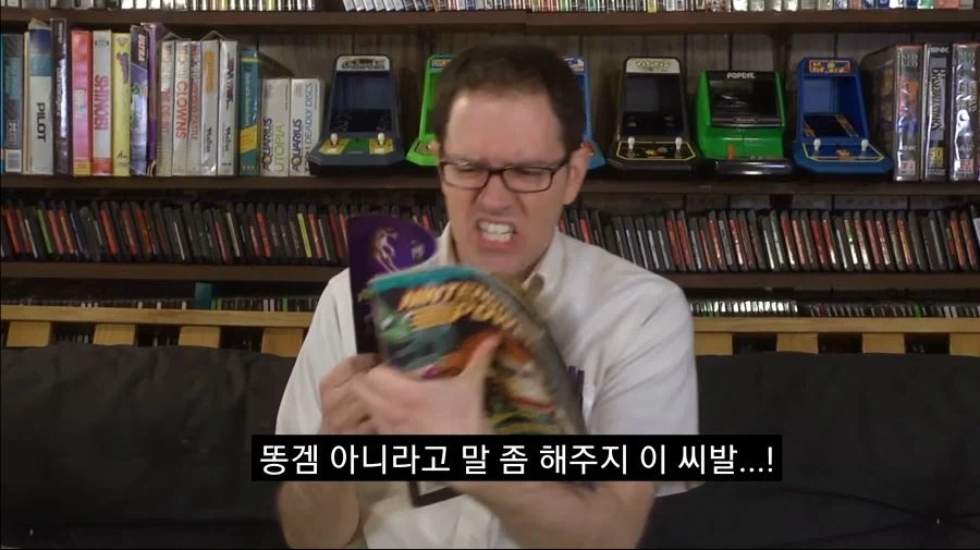 AVGN이 리뷰하면서 후회했던 게임.JPG