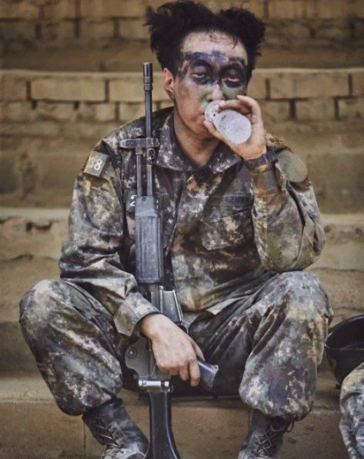 가로우 코스프레 아님