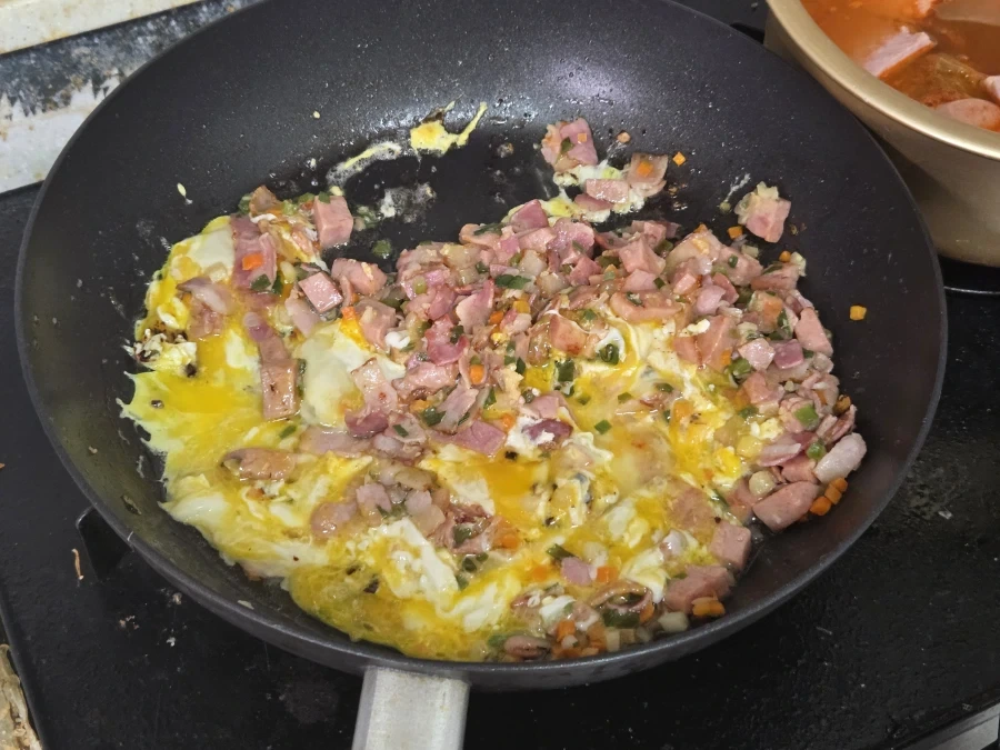 맛있는 볶음밥 만드는데 많은거 필요없다 - 이미지 2