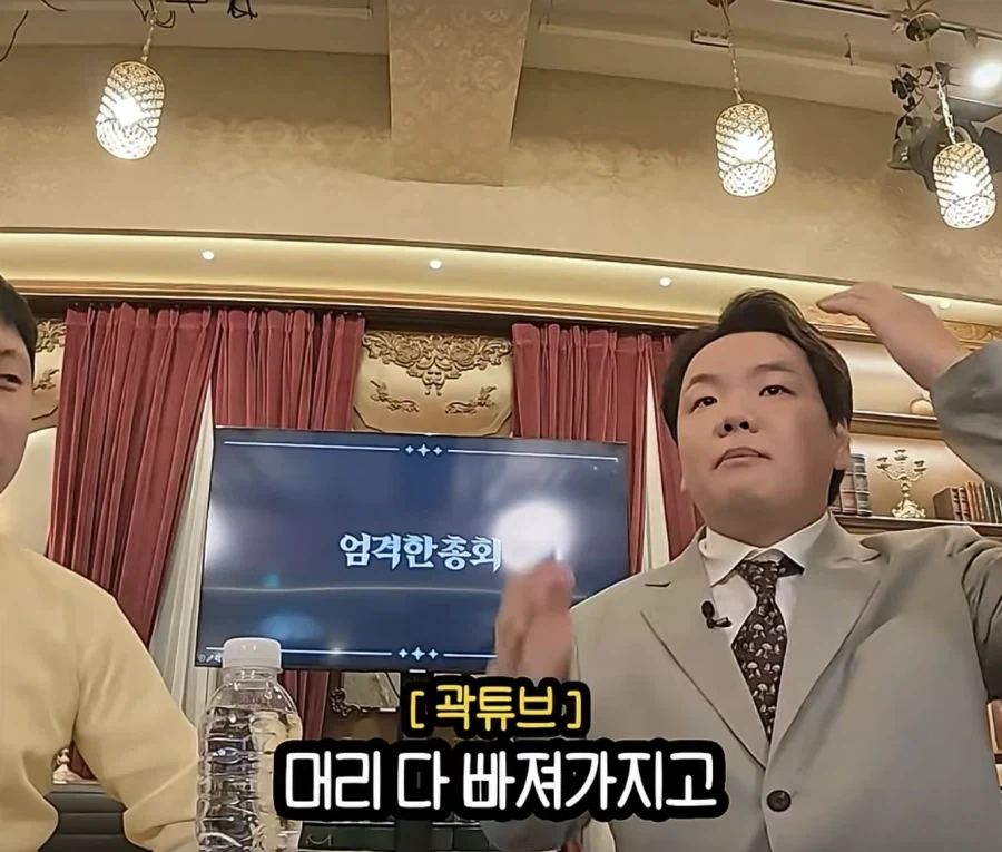 여행 유튜버라는 직업은 개꿀인가.jpg - 이미지 43
