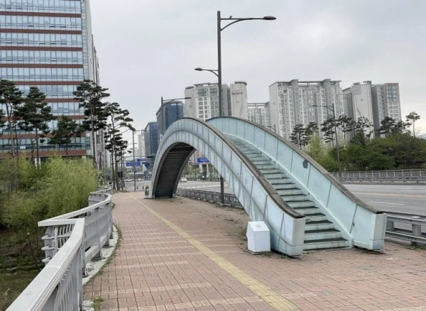 판교의 상징물