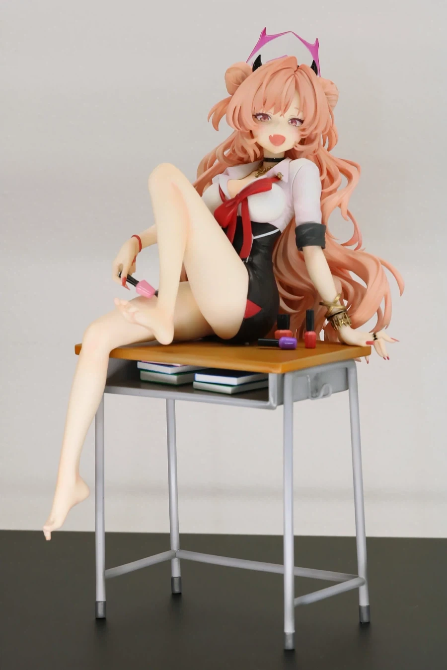 [NEONMAX] 1/7 블루 아카이브 - 키라라 메로리얼 로비 Ver 전시 2