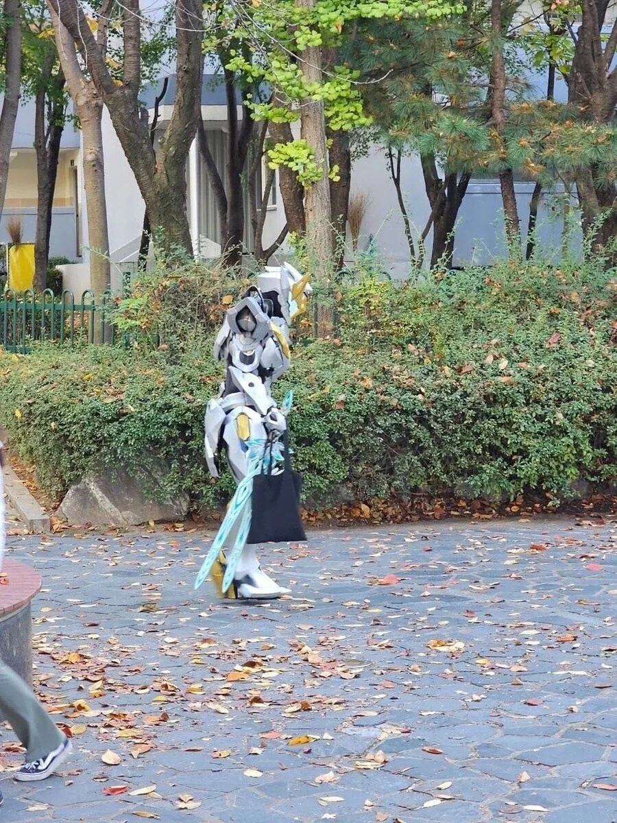 별을 멸망시키고 터벅터벅 퇴근하는 샘