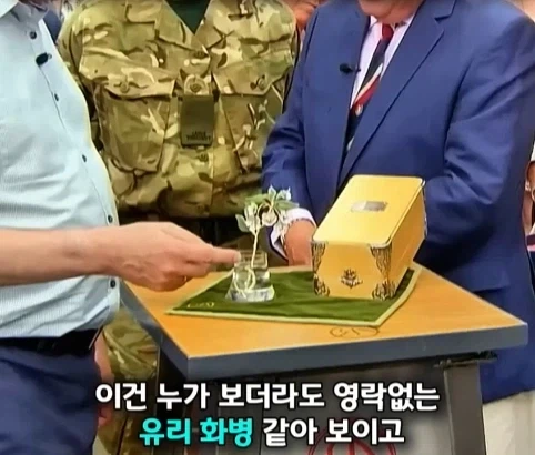 전쟁용사들을 위해 헌정한 파베르제 최고 걸작의 엄청난 가치.jpg - 이미지 12