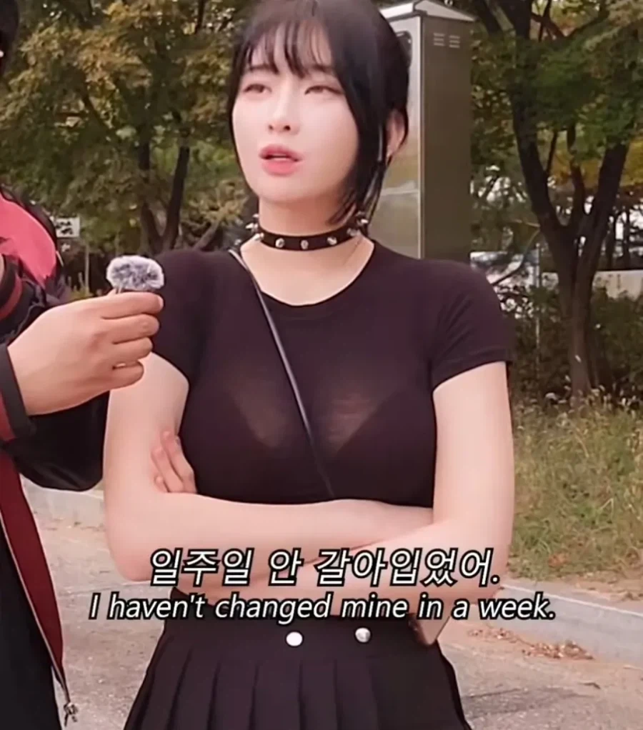 100만원 가치의 옷을 입고 다니는 여자.jpg - 이미지 10