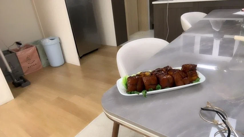 탱글탱글 동파육