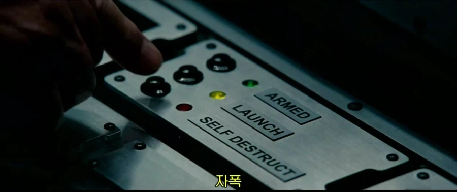 세계 각국들이 핵을 쏘는 영화 - 이미지 32