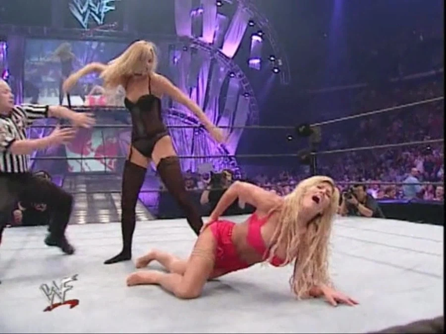 WWE 보는 이유가 있었네요