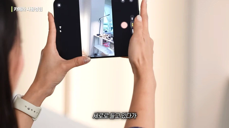 갤럭시를 칭찬하게 만드는 아이폰 듀오 카메라 UI.jpg - 이미지 2