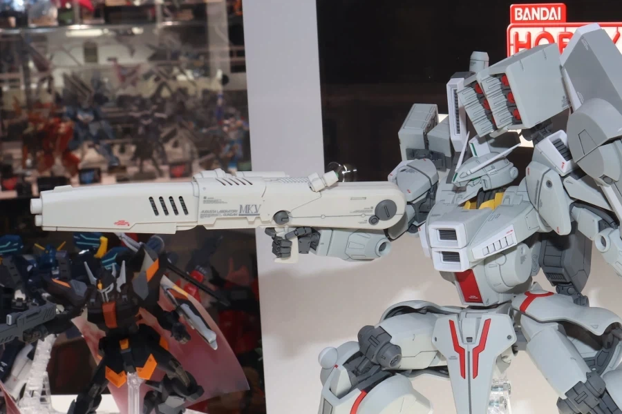 MG 건담 Mk-Ⅴ 연방 컬러 도쿄점 전시 사진 - 이미지 5